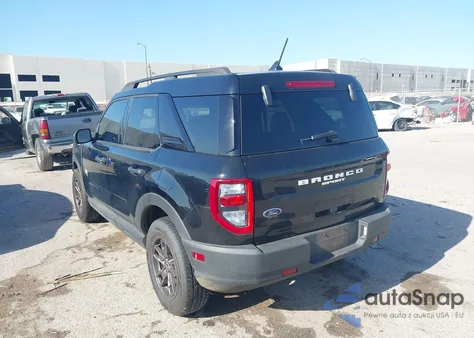 2022 Ford Bronco Sport Big Bend z USA, uszkodzony, nr VIN 3FMCR9B6XNRD13956